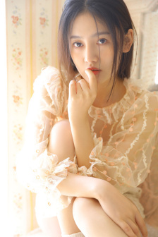 美女射击动作片